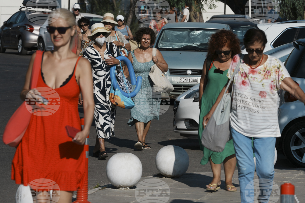 Greece Holiday Poverty