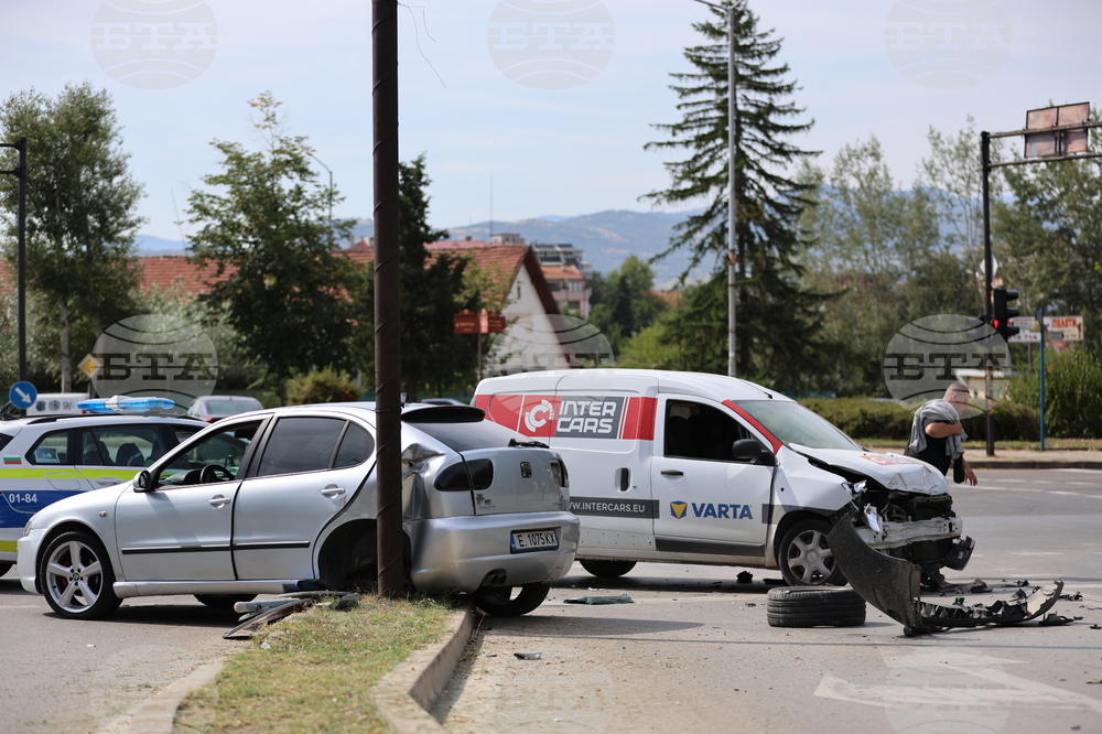 Общо 22 души са ранени при катастрофи в страната през изминалото денонощие