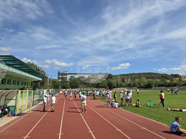 Турнирът по лека атлетика „Борис Мулешков“ се провежда днес в Панагюрище