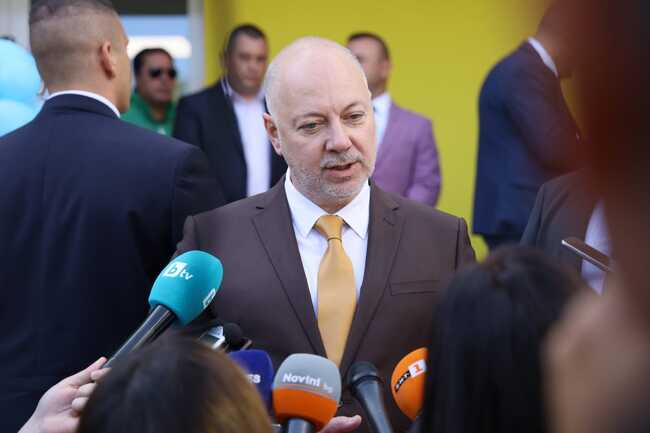 Премиерът Желязков: Даваме приоритет на ВиК проектите, в Плевен първата задача е да се спрат огромните загуби на вода