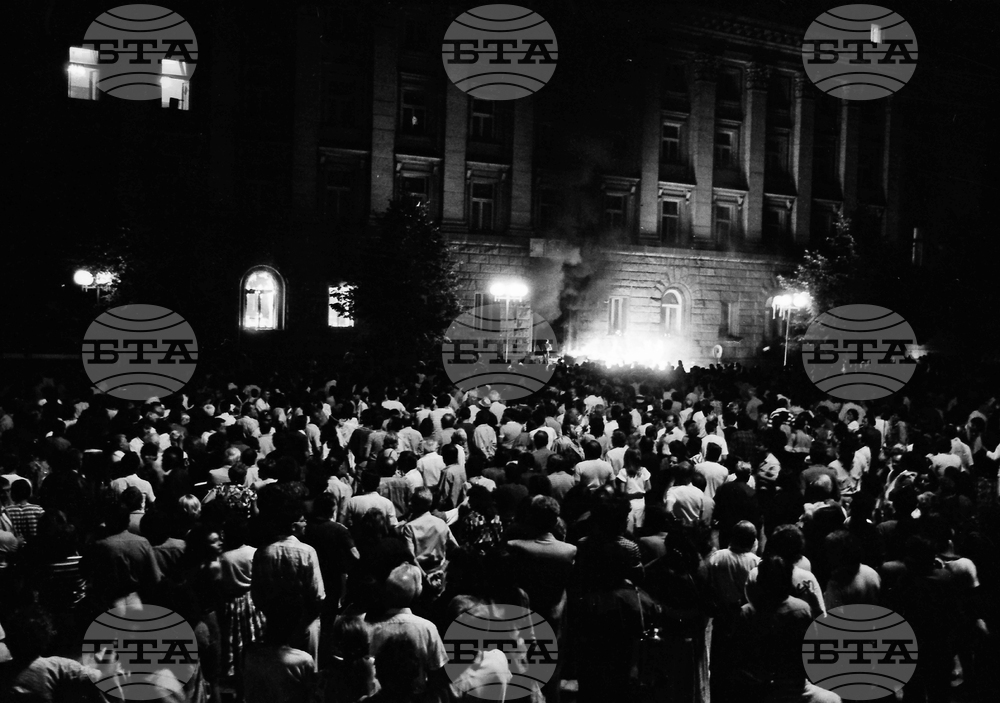 August 26, 1990: Communist Party House Arson Motives Veiled in Mystery to This Day