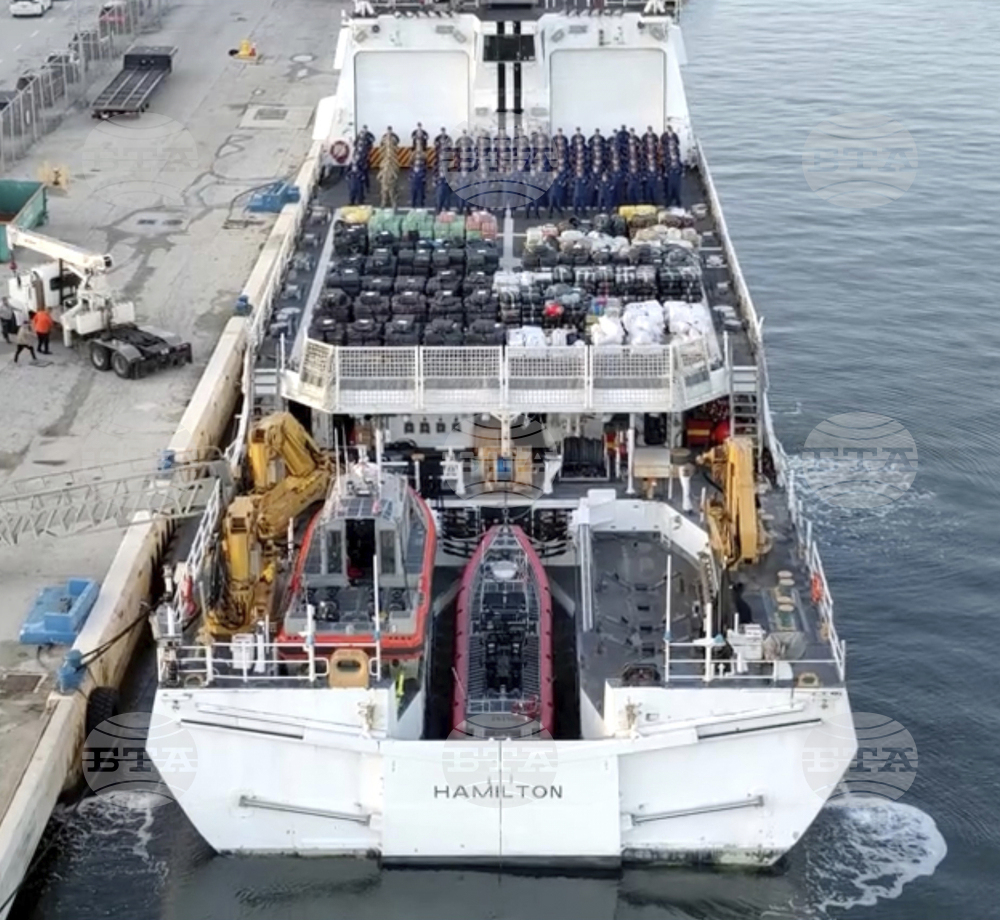 САЩ нанесоха 20-и удар по плавателен съд, извършващ предполагаем наркотрафик, съобщи представител на Пентагона