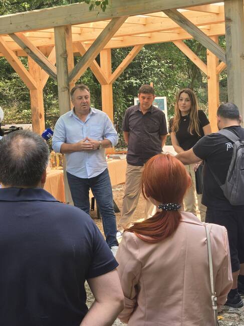 Кметът към участниците в двата национални пленера по живопис и фотография: Исторически Шумен винаги е бил гостоприемен за много религии