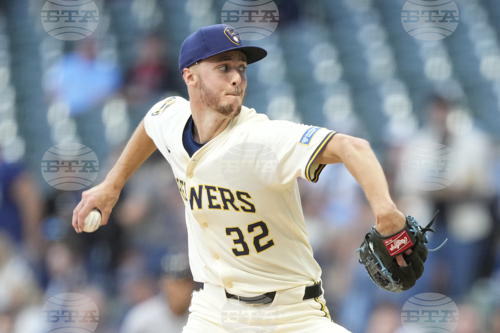 Diamondbacks Brewers Baseball