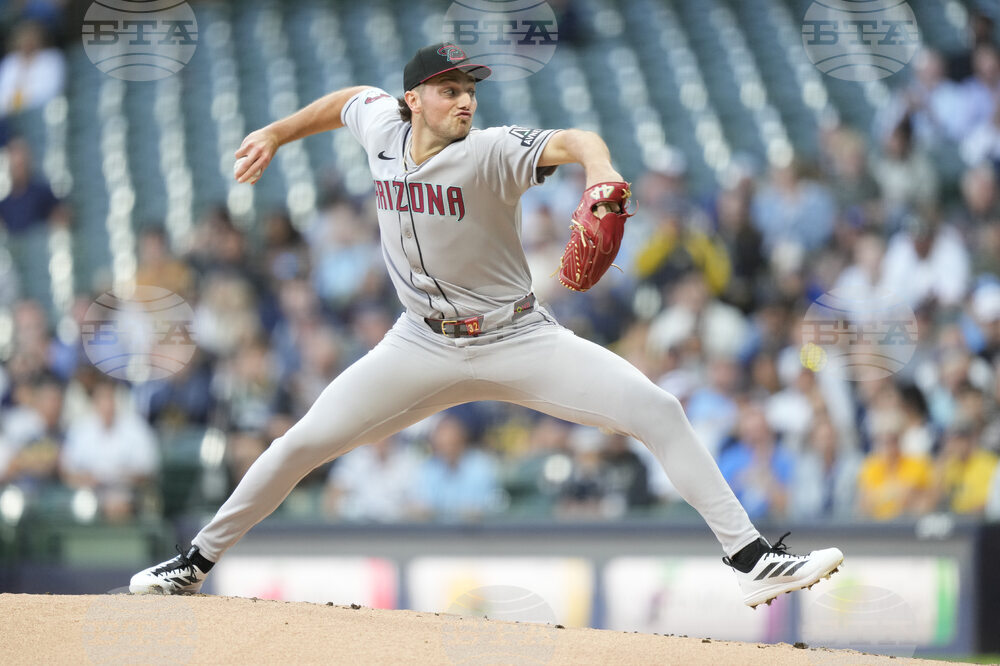 Diamondbacks Brewers Baseball