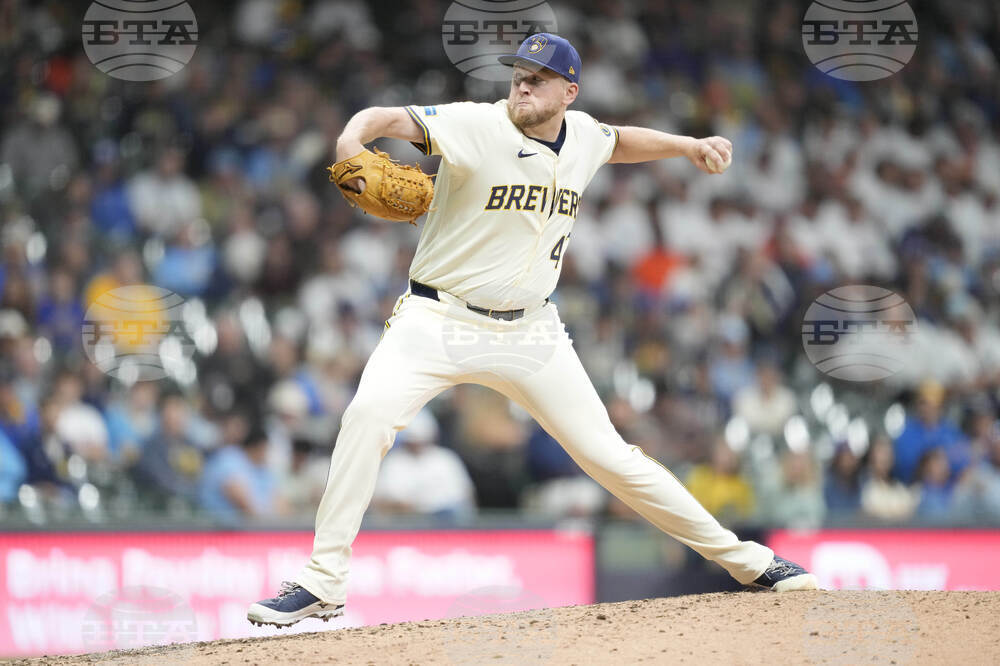 Diamondbacks Brewers Baseball
