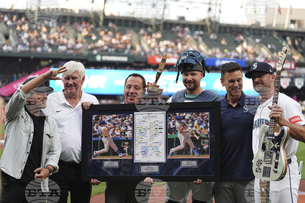 Padres Mariners Baseball
