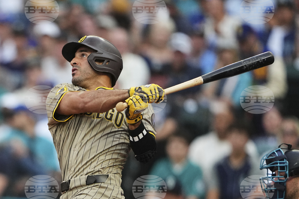 Padres Mariners Baseball