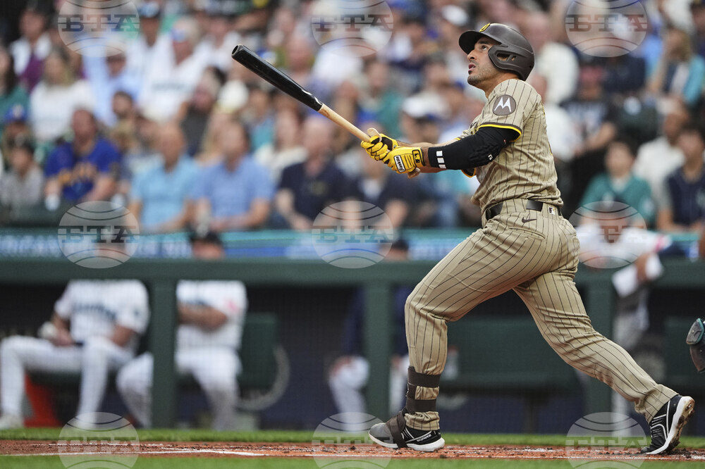 Padres Mariners Baseball