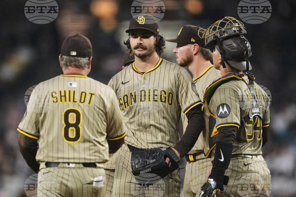 Padres Mariners Baseball