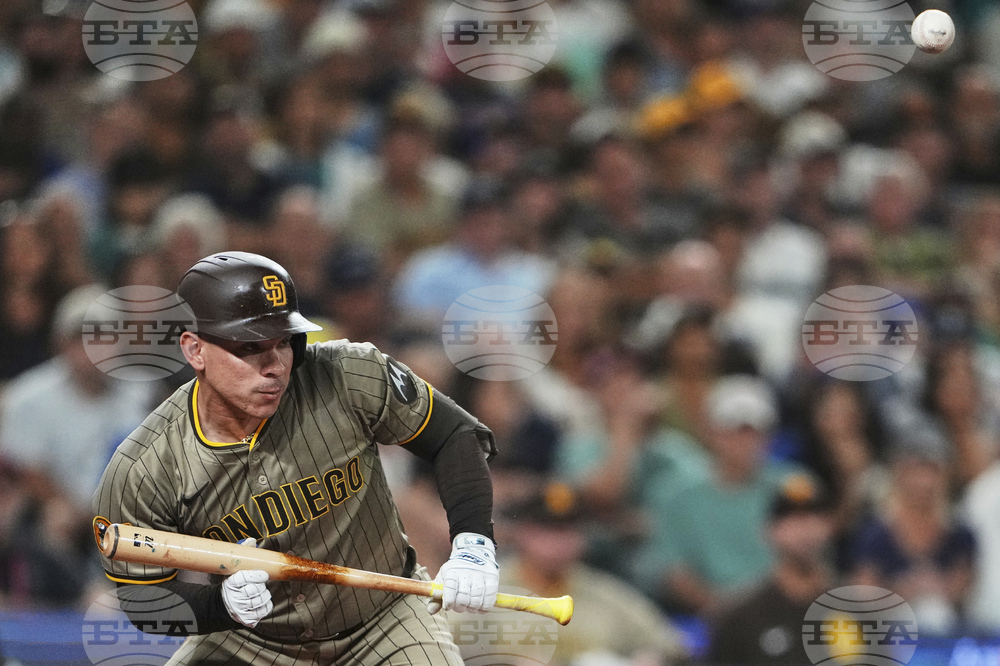 Padres Mariners Baseball