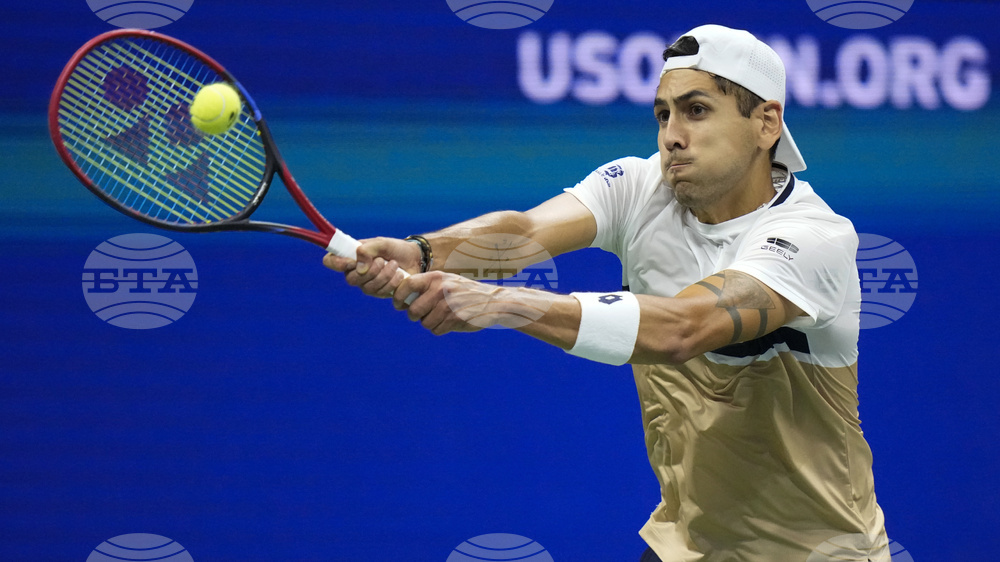 Томас Ечевери и Алехандро Табило се класираха за финала на турнира по тенис в Рио де Жанейро