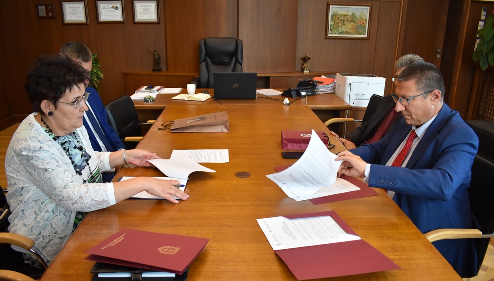 И.ф. главен прокурор Борислав Сарафов и директорът на Агенцията за държавна финансова инспекция Людмила Петкова сключиха Споразумение за взаимодействие