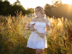 От 100-годишна народна творба е вдъхновена новата песен на Диа, снимка – Directo Agency/ екип Диа