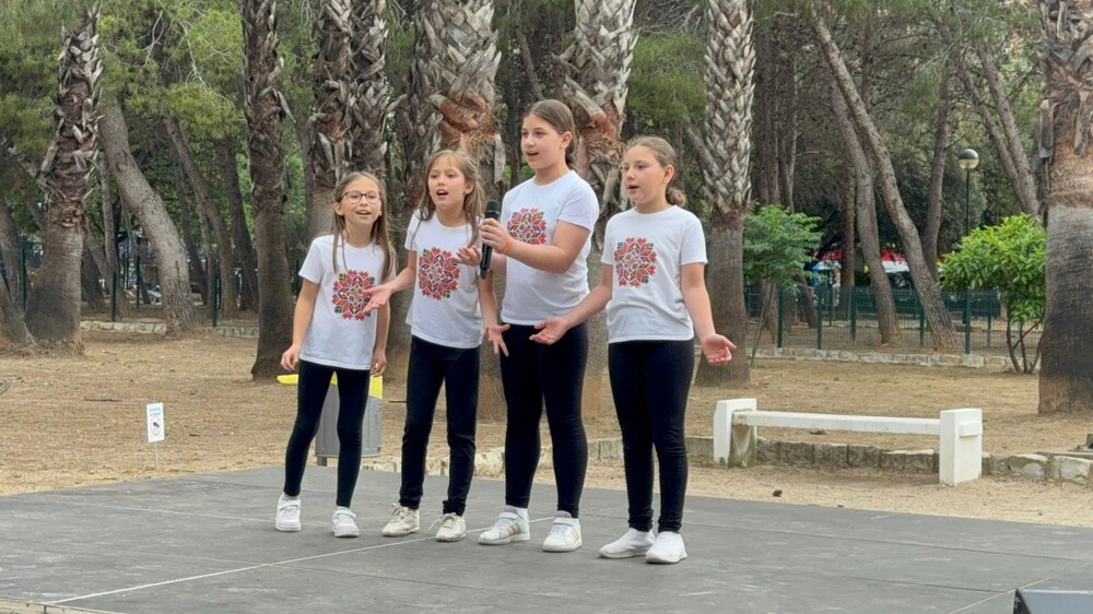 Детска вокална група „Слънчеви ноти“ от Алзира спечели първо място в конкурс, част от Фестивала на българите по света „Аз съм българче“