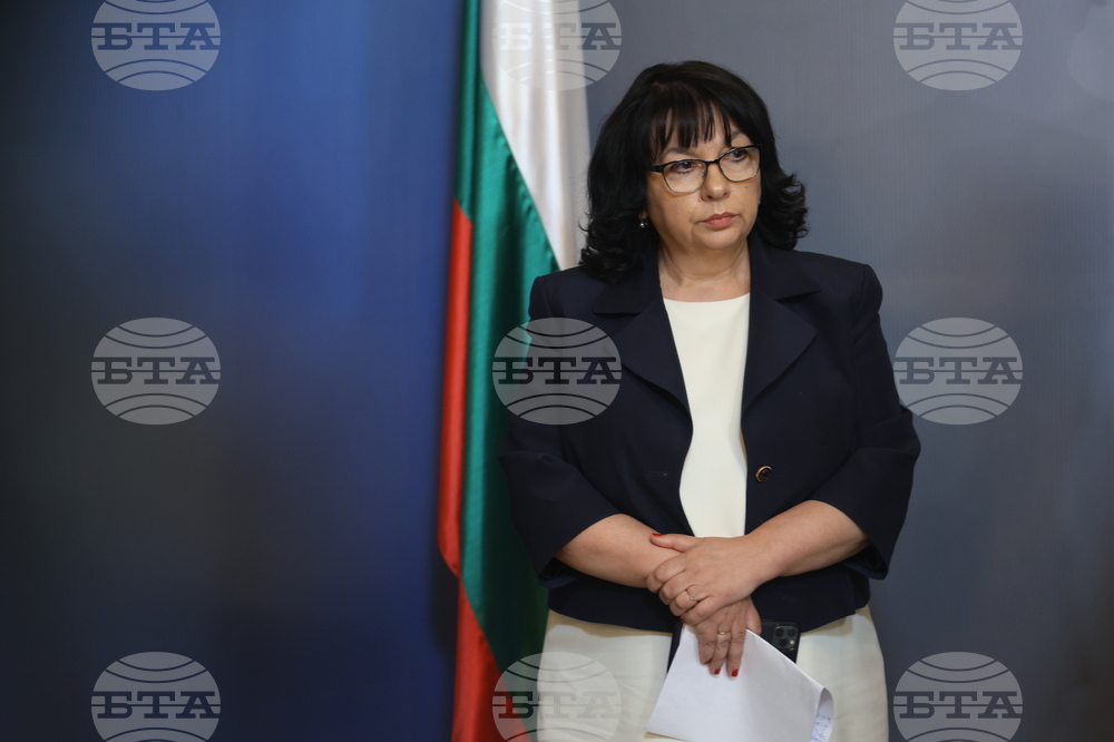 Асен Василев доведе до колапс публичните финанси на България, написа министърът на финансите Теменужка Петкова