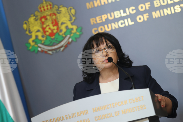 Finance Minister Announces Start of Nationwide Information Campaign on Bulgaria's Euro Adoption