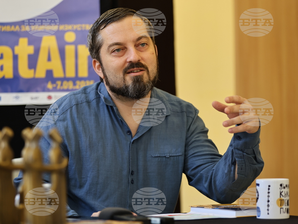 Пловдив - фестивал „Двама са малко - трима са много"