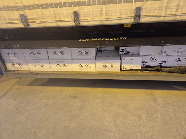 Води се разследване за контрабанда на над 300 кг тютюн за наргиле през ГКПП „Калотина“, съобщиха от Апелативната прокуратура в София