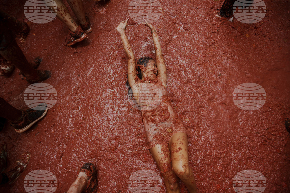 APTOPIX Spain Tomatina
