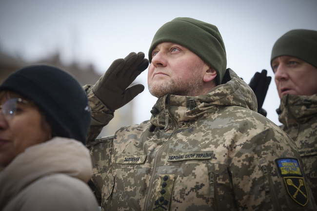 Украйна съобщи, че е свалила всички 28 ракети и 15 дрона, с които Русия е атакувала територията ѝ тази нощ