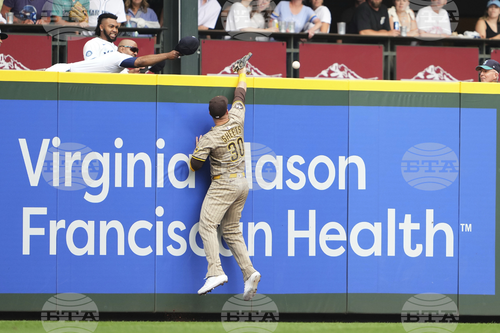 Padres Mariners Baseball