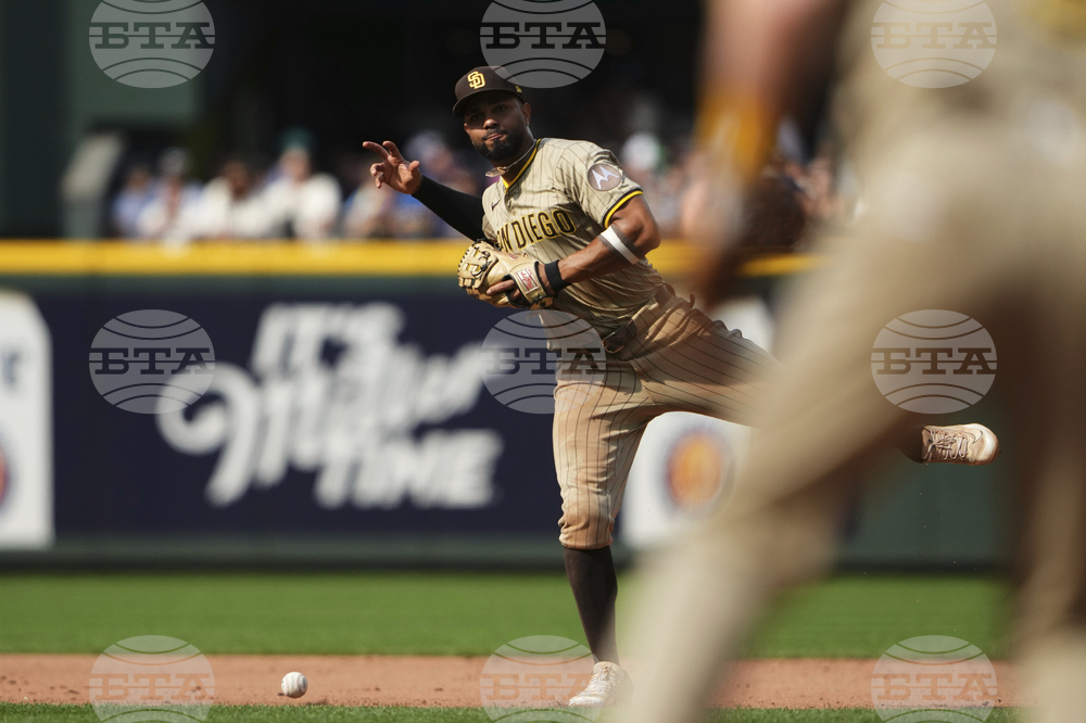 Padres Mariners Baseball