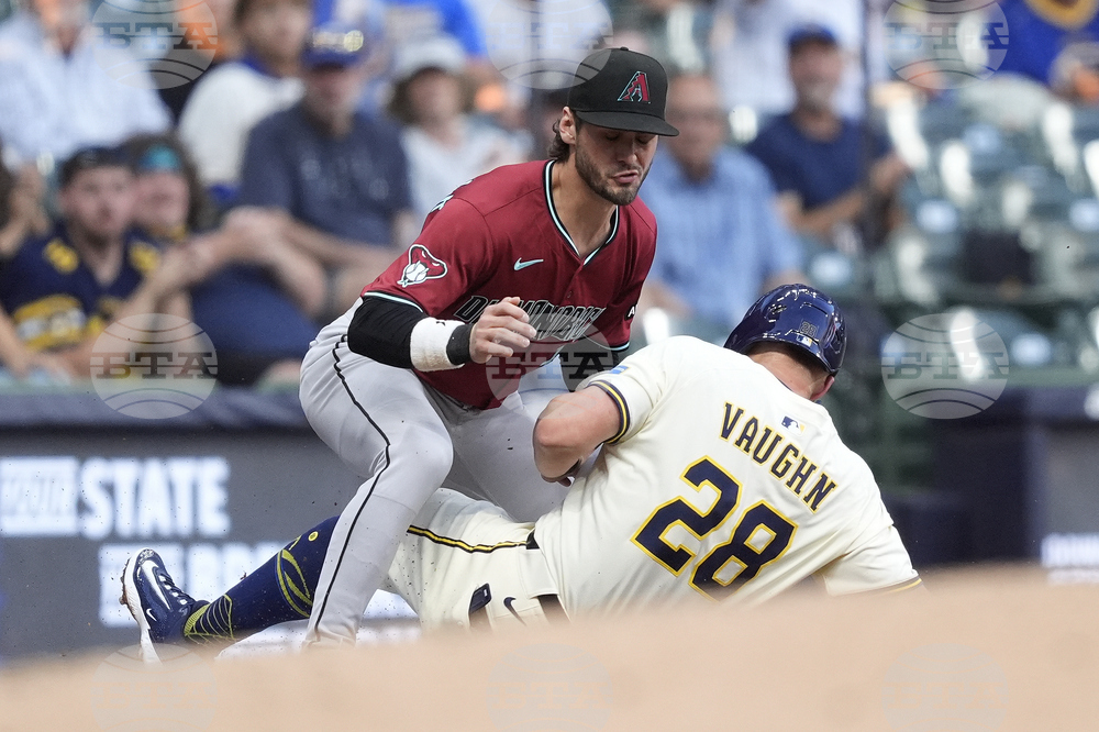 Diamondbacks Brewers Baseball
