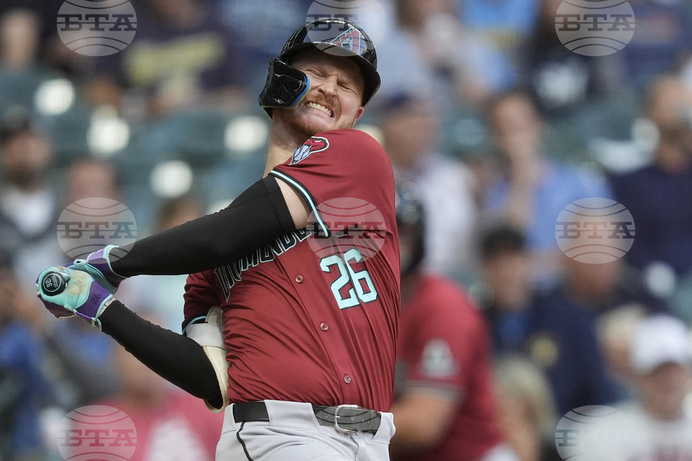 Diamondbacks Brewers Baseball