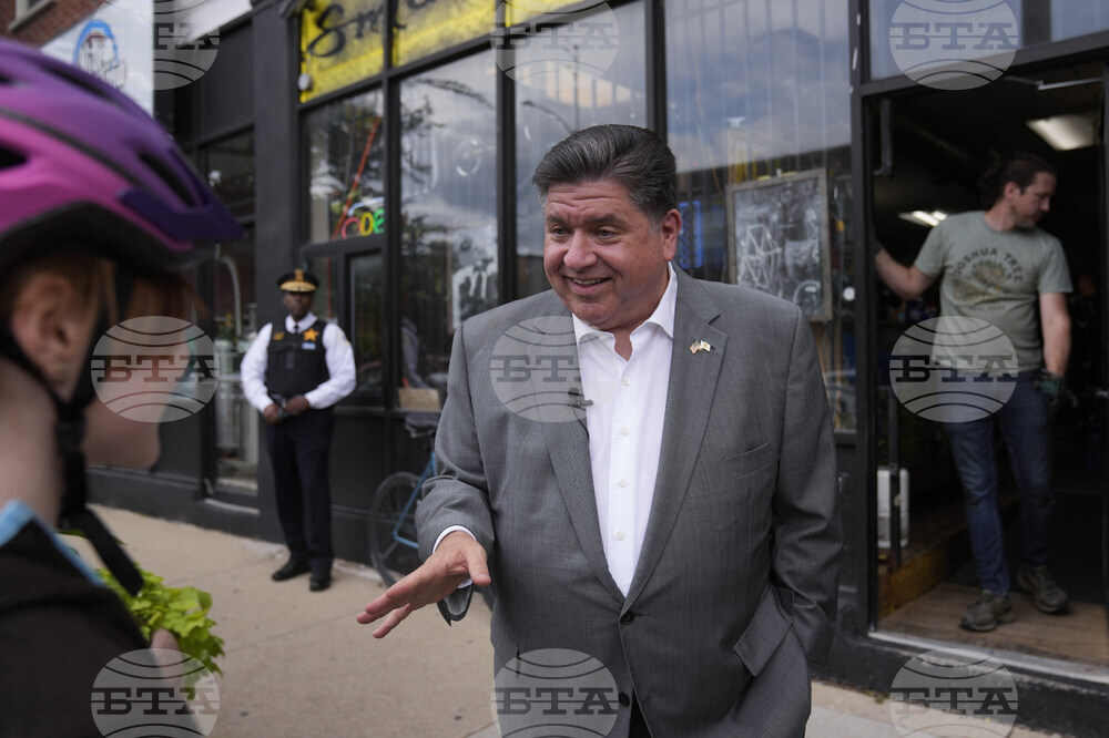 Trump Pritzker Chicago