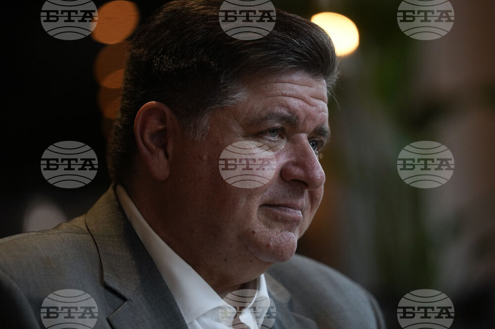 Trump Pritzker Chicago