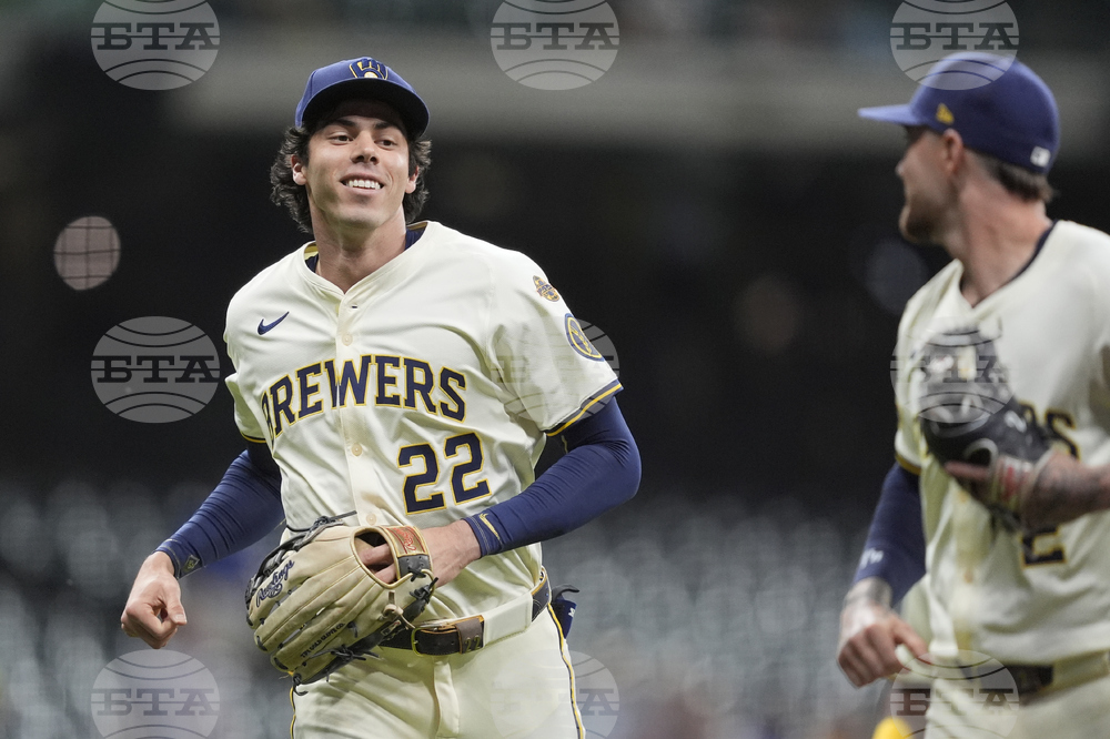 Diamondbacks Brewers Baseball