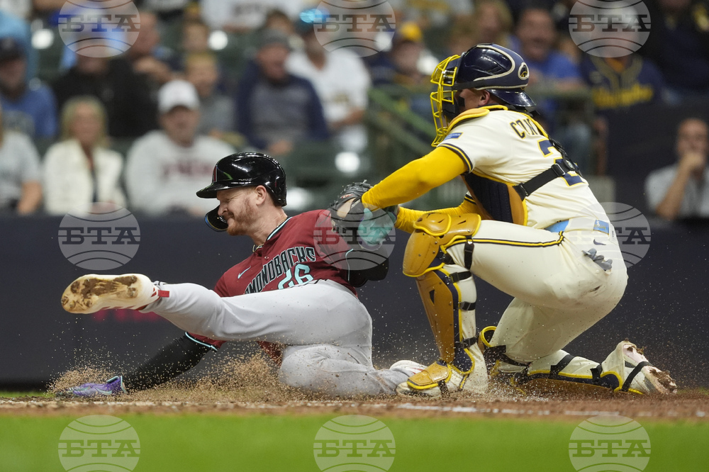 APTOPIX Diamondbacks Brewers Baseball