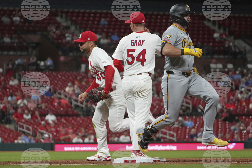 Pirates Cardinals Baseball