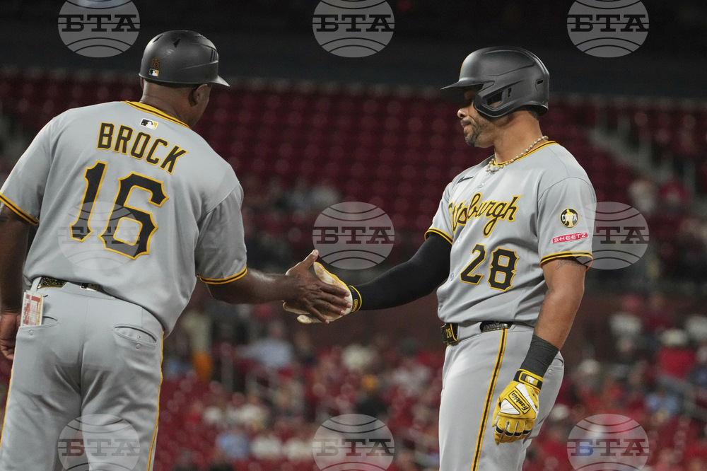 Pirates Cardinals Baseball
