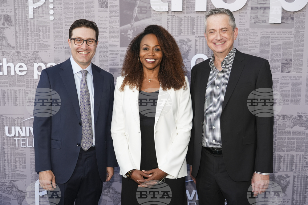 LA Premiere of "The Paper"