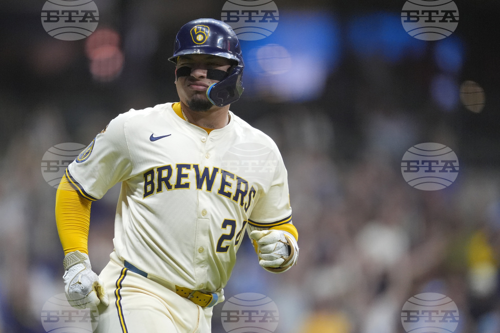 Diamondbacks Brewers Baseball