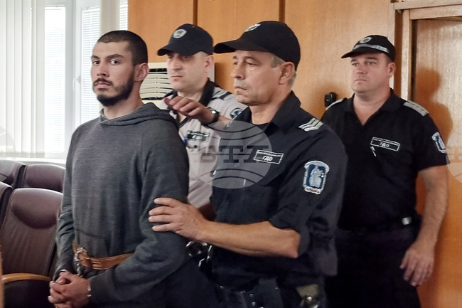 Апелативният съд в Пловдив остави в окончателно в ареста младежа, обвинен в умишлено убийство в Първомай
