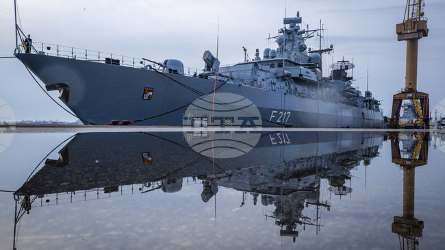 Германска фрегата се включи в мисия на НАТО на фона на напрежението около контрола над Гренландия