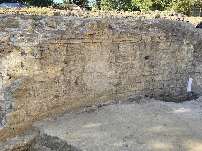 Антична Бонония е учебник по стратиграфия, каза доц. д-р Здравко Димитров, ръководител на археологическите разкопки