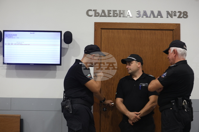 Съдът остави за постоянно в ареста служителя на Центъра за градска мобилност, обвинен за нападение над граждани