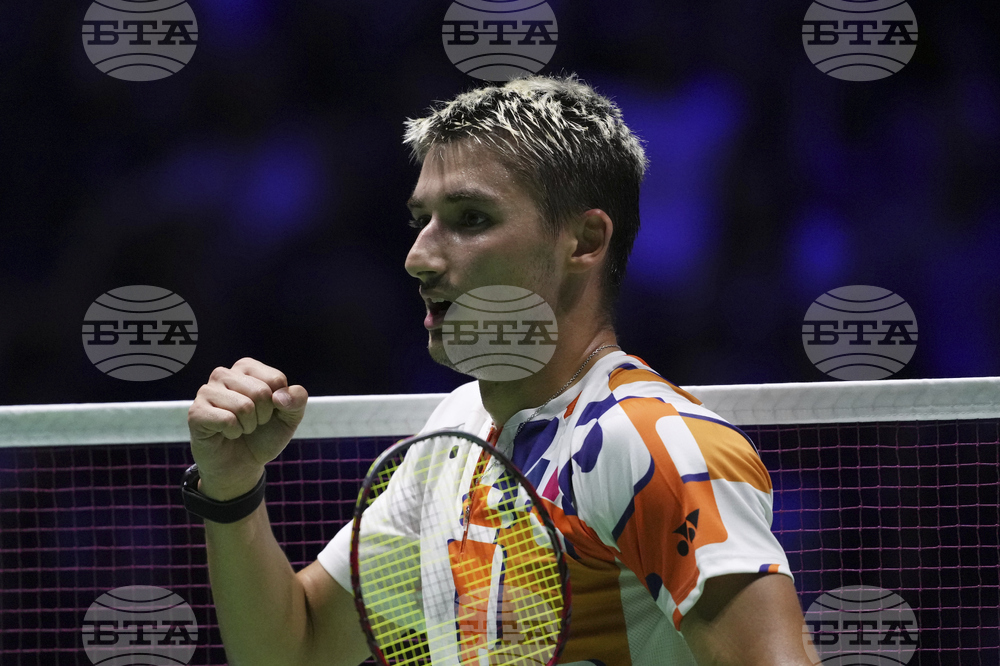 Българинът с френски паспорт Христо Попов спечели титлата при мъжете на финалите на World Tour по бадминтон