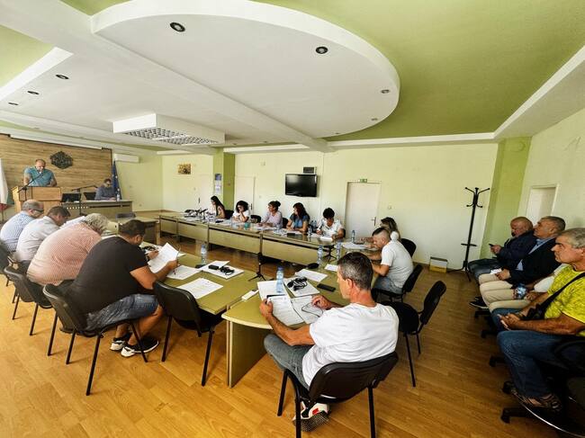 Общинският съвет в Априлци отпусна по 500 лв. еднократна помощ за три новородени