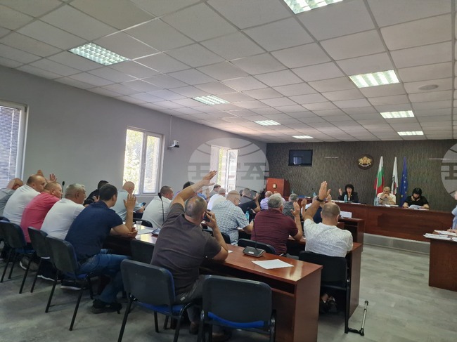 Нова транспортна схема утвърдиха общинските съветници в Омуртаг