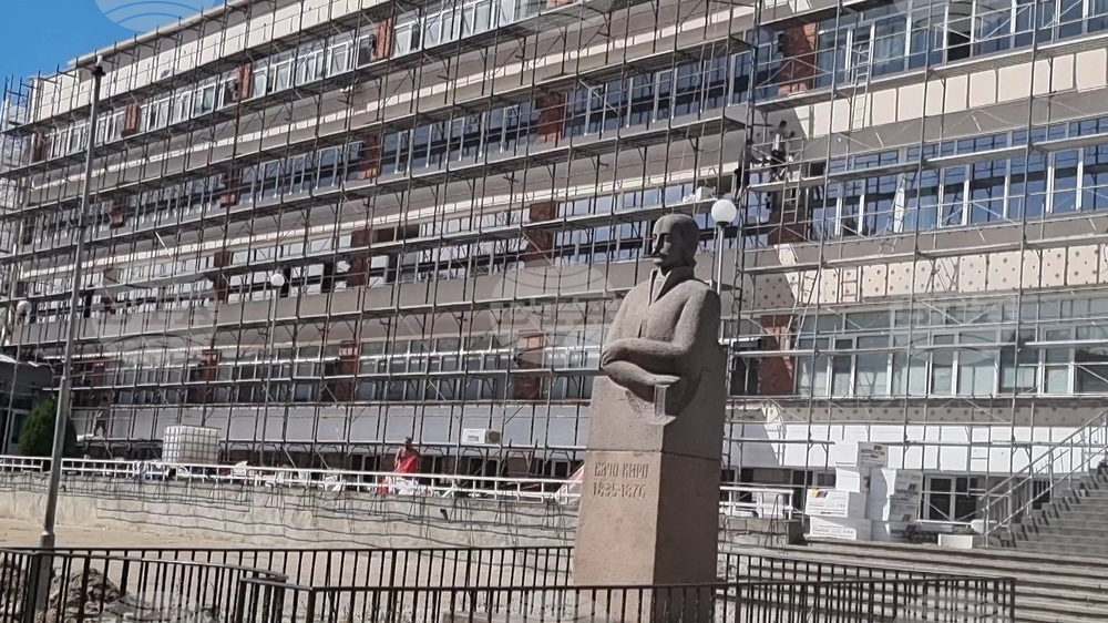 След мащабен ремонт Основно училище "Бачо Киро" във Велико Търново ще мине на едносменен режим и ще намали разходите с 60 на сто