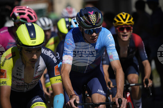 Cycling Froome Crash