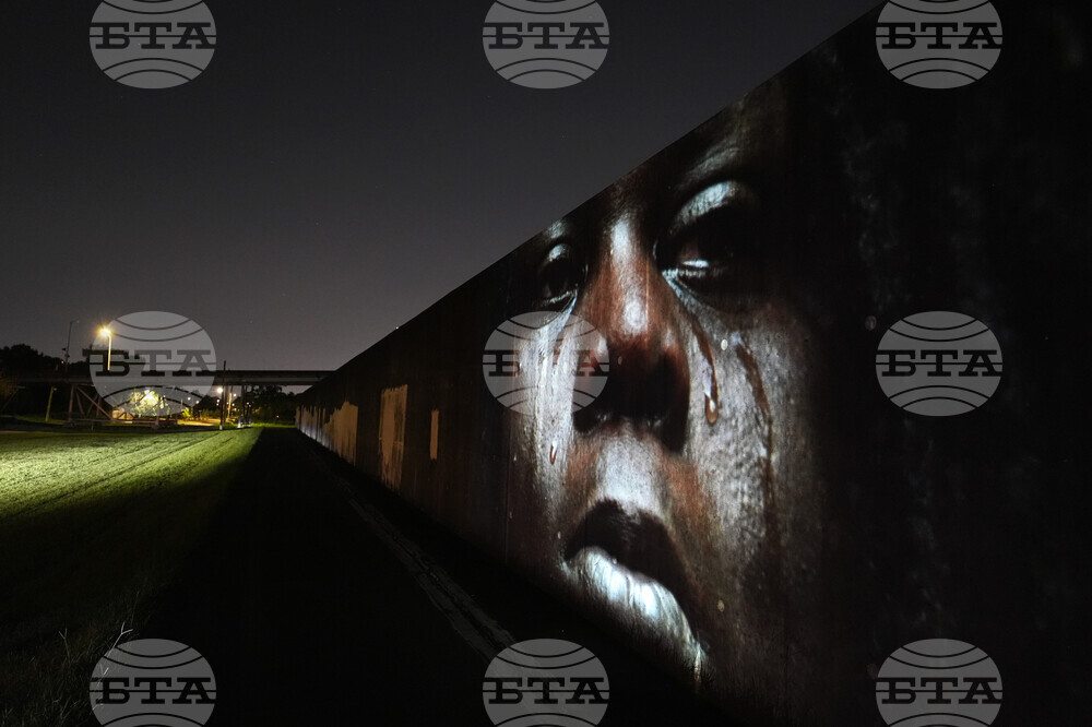 Katrina Photo Projections Photo Essay