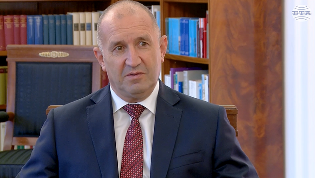 Представители на германския бизнес ще посетят България през септември за обсъждане на възможни инвестиции, съобщи президентът Радев в Берлин