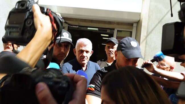 Повече от три часа продължи разпитът на Никола Николов - Паскал в антикорупционната комисия