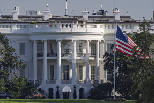Доналд Тръмп блокира 4,9 милиарда долара за чуждестранна помощ, одобрени от Конгреса